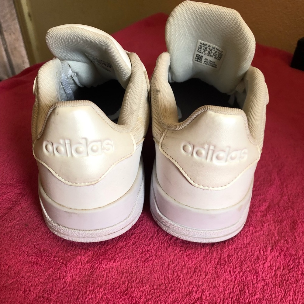 Adidas - Picture 2 of 7